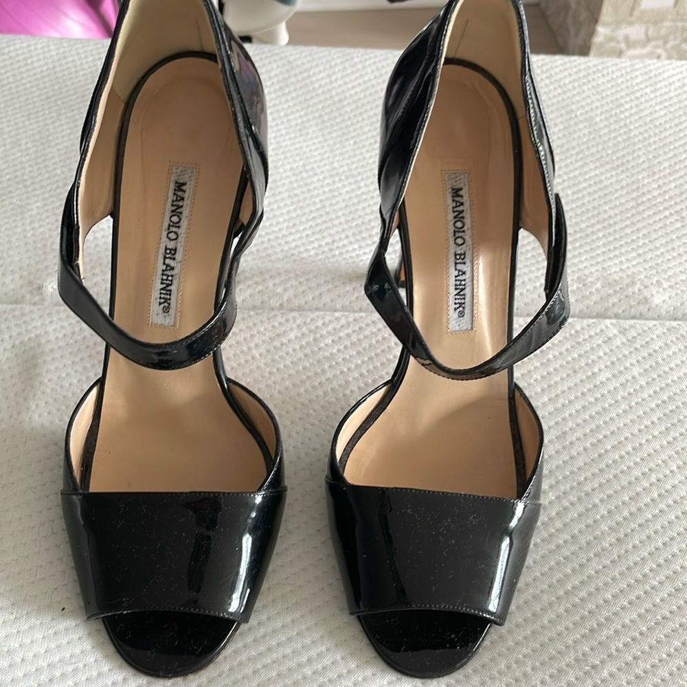 MANOLO BLAHNIK 👠